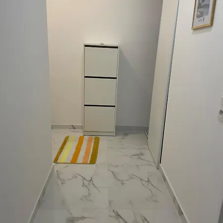 Jana Apartment Arcueil